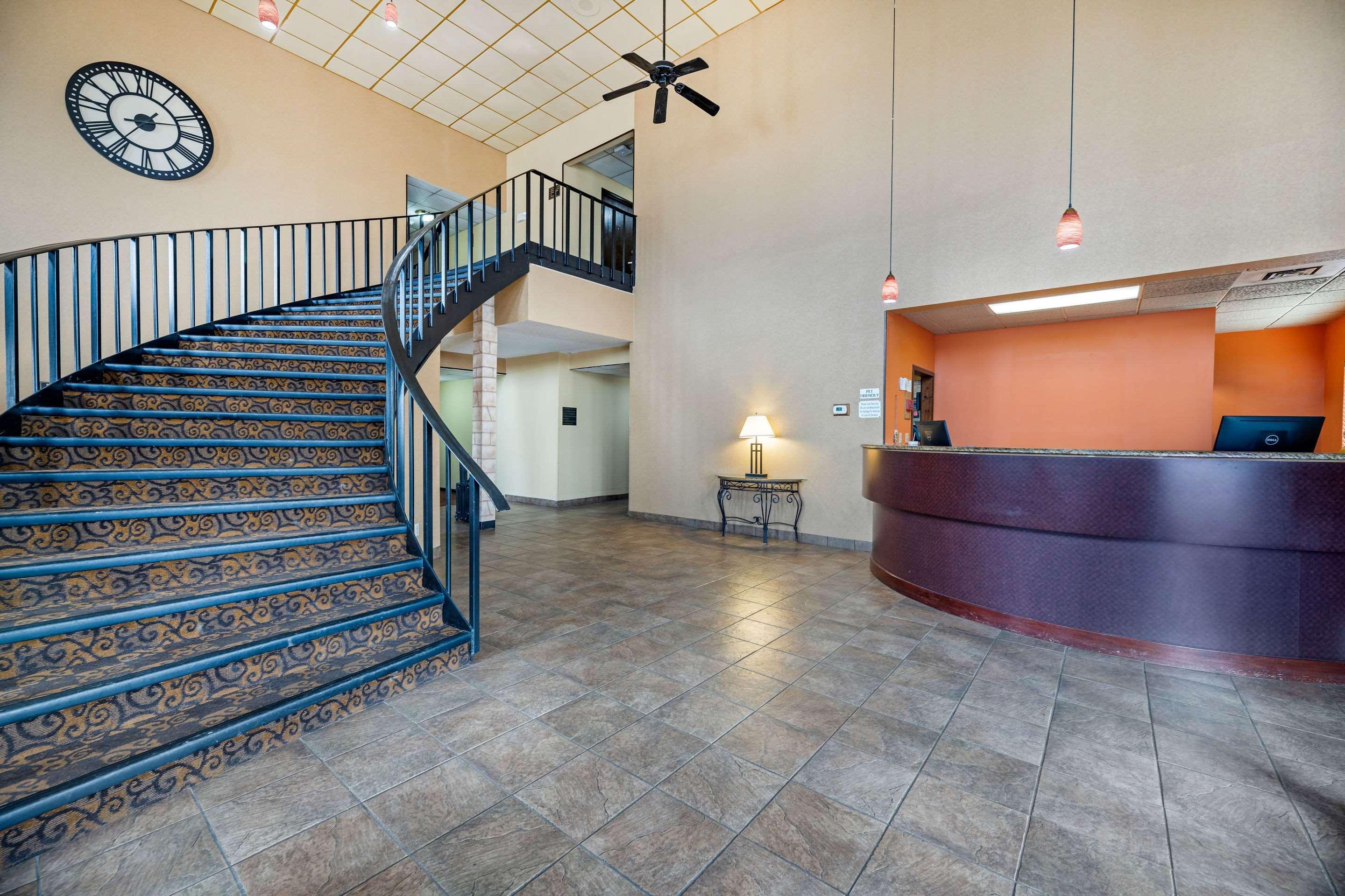 Rodeway Inn South Hutchinson Esterno foto