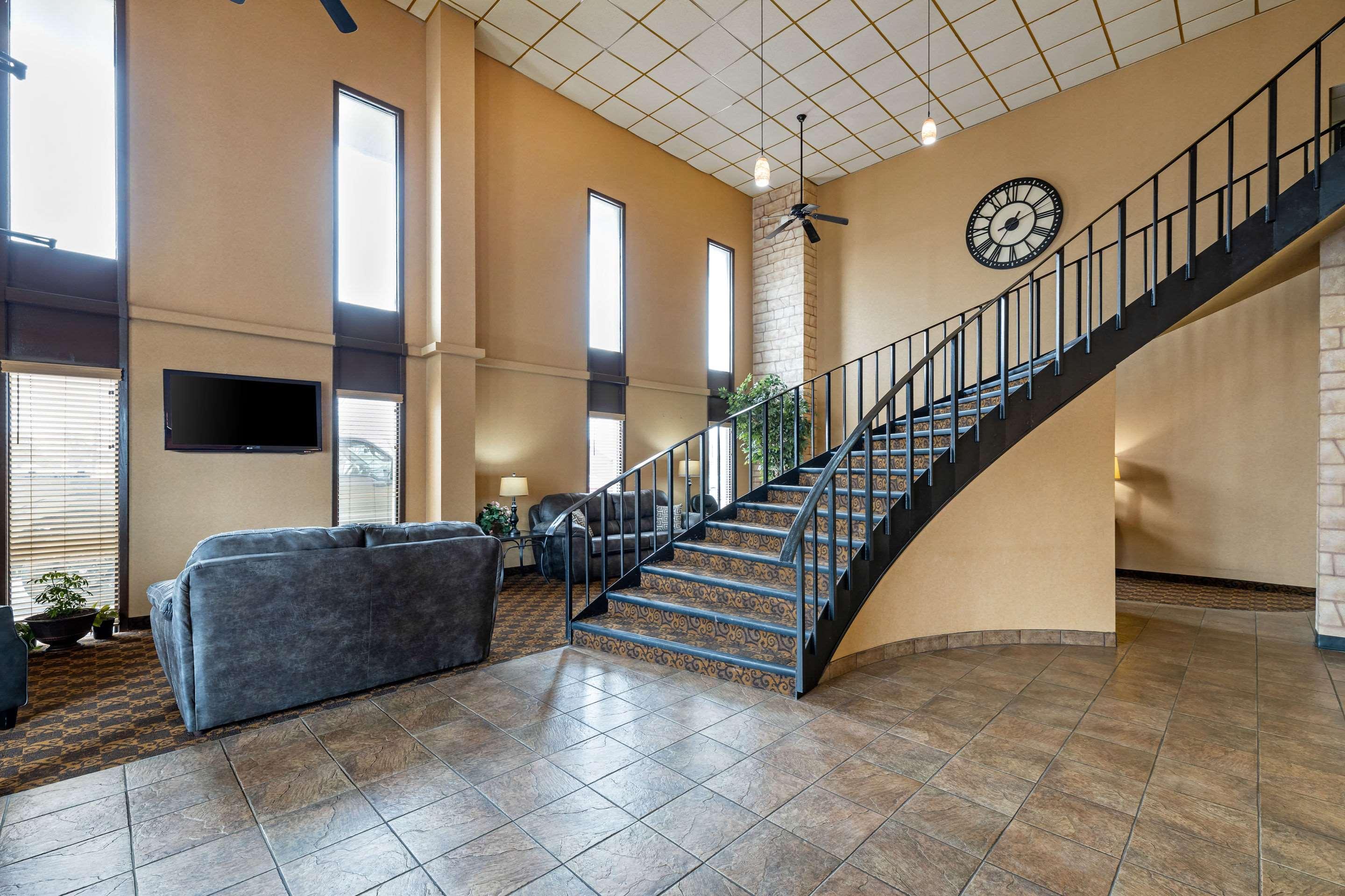 Rodeway Inn South Hutchinson Esterno foto